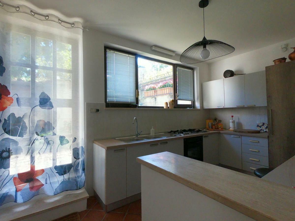 Il Giardino Segreto Apartment Carbognano Ngoại thất bức ảnh